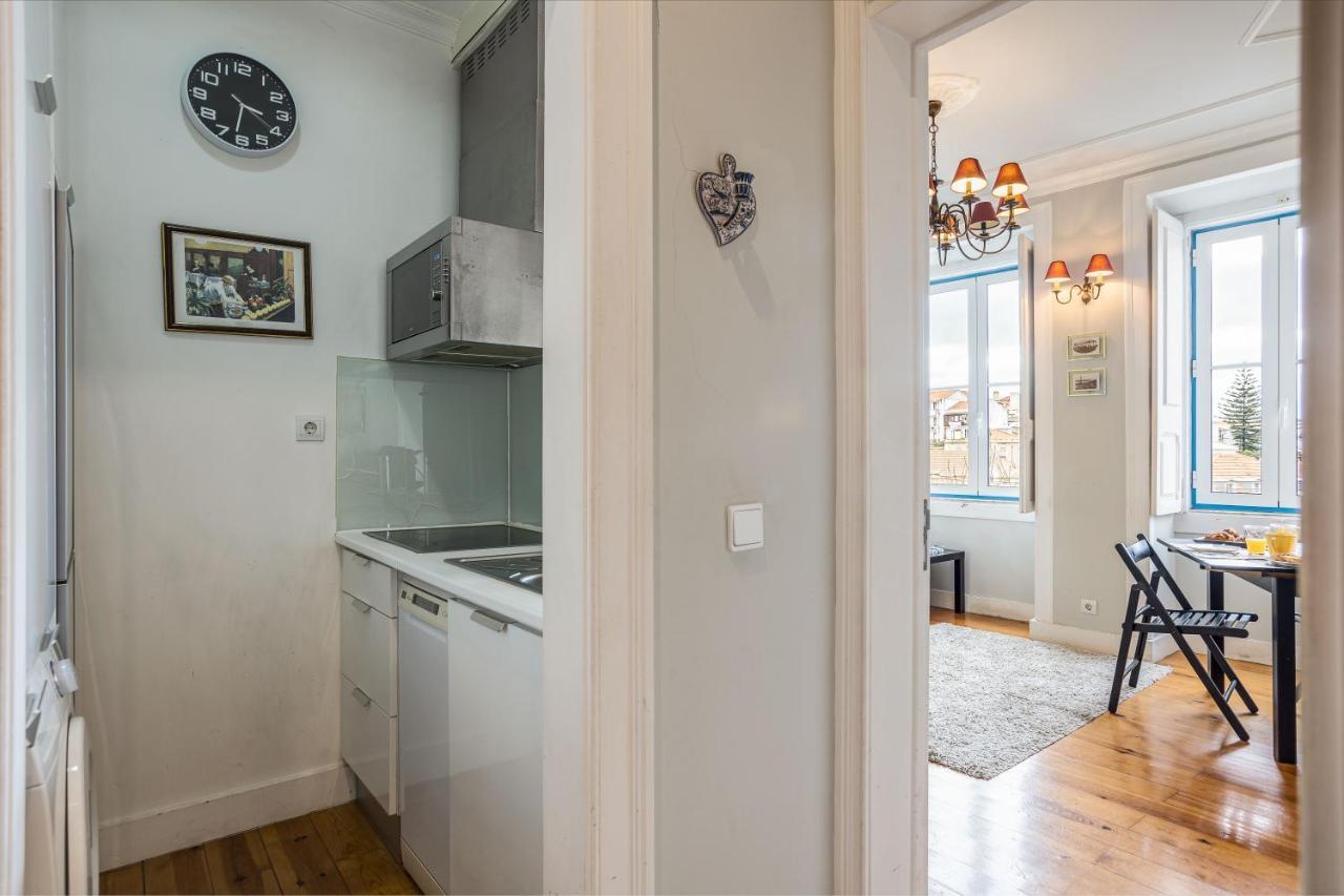 Bright Tailor Made Apartment By The Castle Lisbon Exterior photo